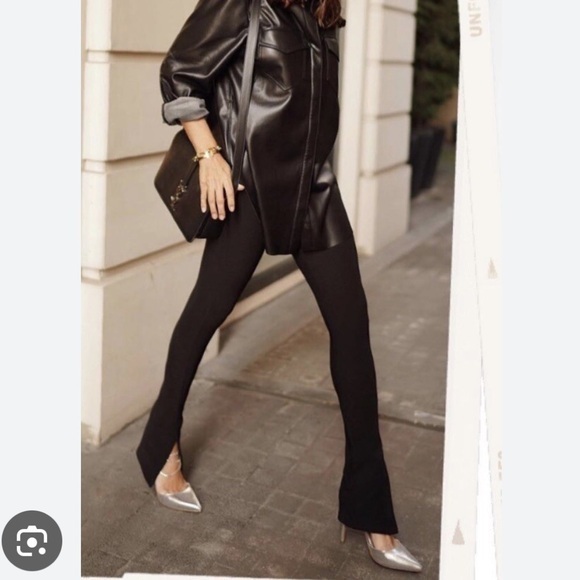 Zara Black Ribbed Highrise Mini Flare Leggings Size Small Leg Split - Picture 1 of 9